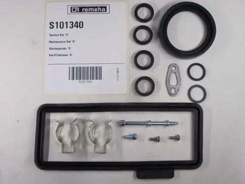 Set mit Dichtungen und Montagesatz von Remeha, bestehend aus verschiedenen O-Ringen, Schrauben und Montageschrauben in einer aufgefalteten Anordnung.